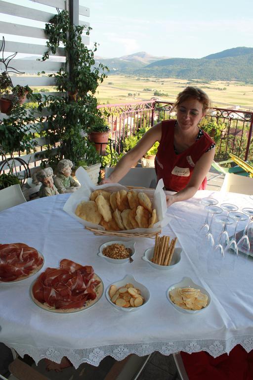 Agriturismo La Casa Dello Zafferano Villa San Pio delle Camere Exterior foto